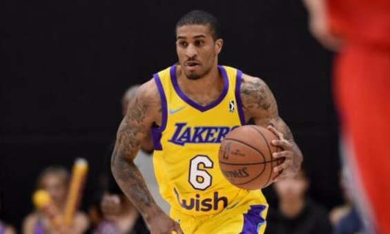 在这场比赛 在这场比赛