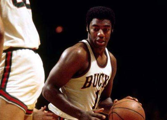 超凡脱俗的 超凡脱俗的